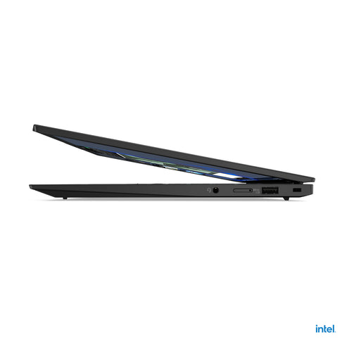 Lenovo ThinkPad X1 Carbon Gen 10 i7-1270P Touchscreen ricondizionato - vista frontale