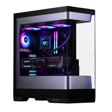 PC Gaming Zendia Lynx con illuminazione LED viola personalizzata, equipaggiato con processore AMD Ryzen 7 7700, potente scheda video AMD Radeon RX 9070 XT da 16 GB e 32 GB di RAM DDR5